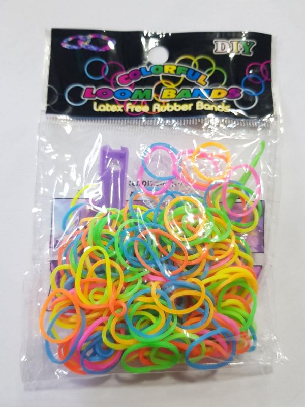 Резинки для плетіння браслетів Loom різнокольорові набір 200 шт з гачком та застібками в упаковці