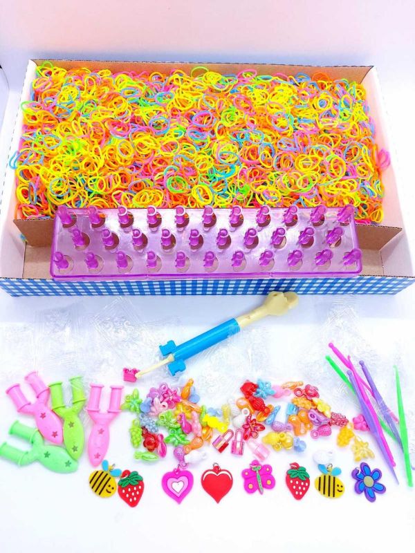 Набір резинок для плетіння браслетів Fashion loom bands set 7000 шт великий набір для творчості з верстатом, шарміками та намистинами