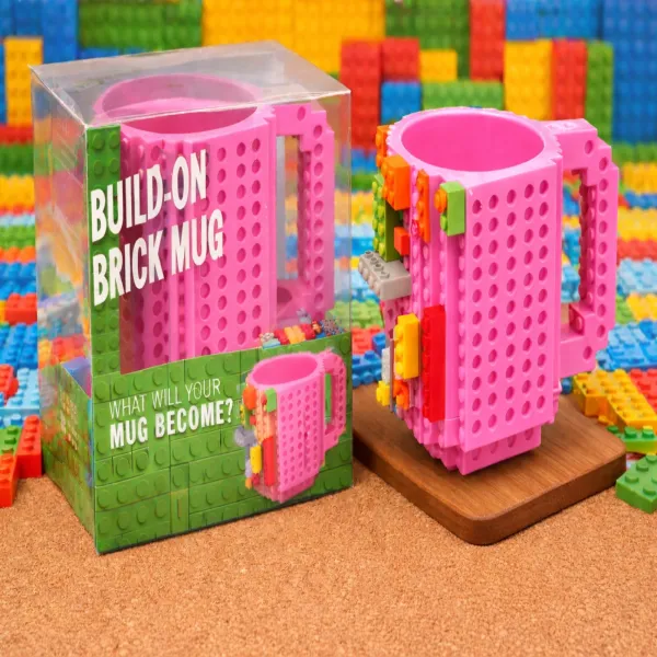 Дитяча іграшкова чашка-конструктор Build-on Brick Mug 12 см (рожева) з набором будівельних міні-блоків у прозорій коробці